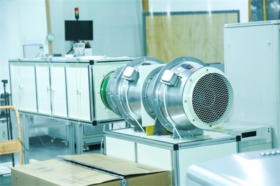 獨(dú)選廚電百億企業(yè)，采筑“超級(jí)工廠”廚電站考察團(tuán)走進(jìn)方太技術(shù)研究